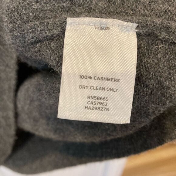 Halogen 100% Cashmere Grey Raglan #5 Stripe Sleeves Preppy Soft Sweater Large - Picture 6 of 8